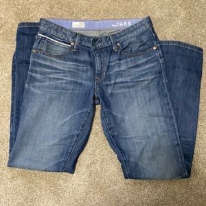 Gap 1969 boyfriend jeans